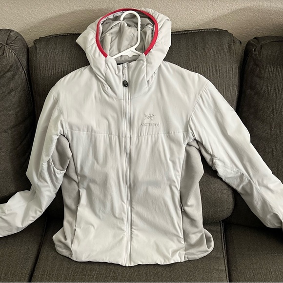 Arc'teryx Jackets & Blazers - Arc’Teryx Women’s Atom LT Hoodie XL